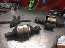 Load image into Gallery viewer, Fabspeed Ferrari 550 Factory/OEM Catalytic Converter Re-Coring
